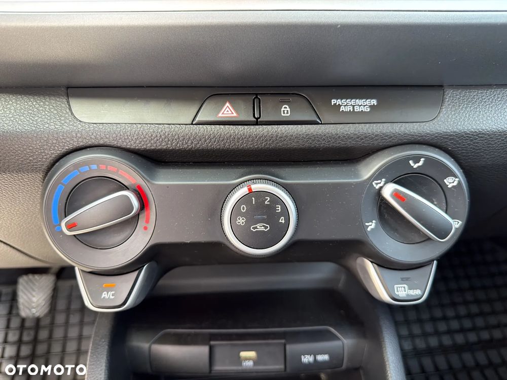 Kia Stonic 1.0 T-GDI M - 21