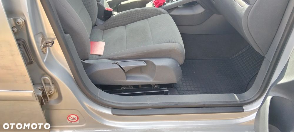 Volkswagen Golf 1.9 TDI Comfortline - 15