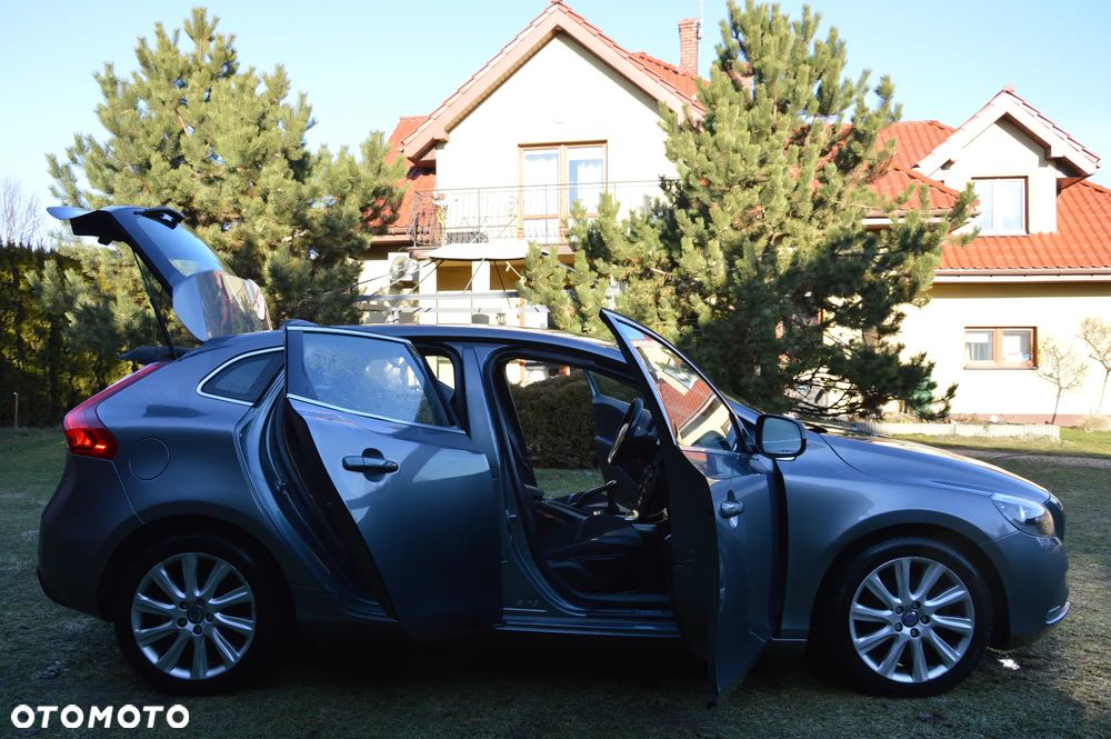 Volvo V40 T3 - 9