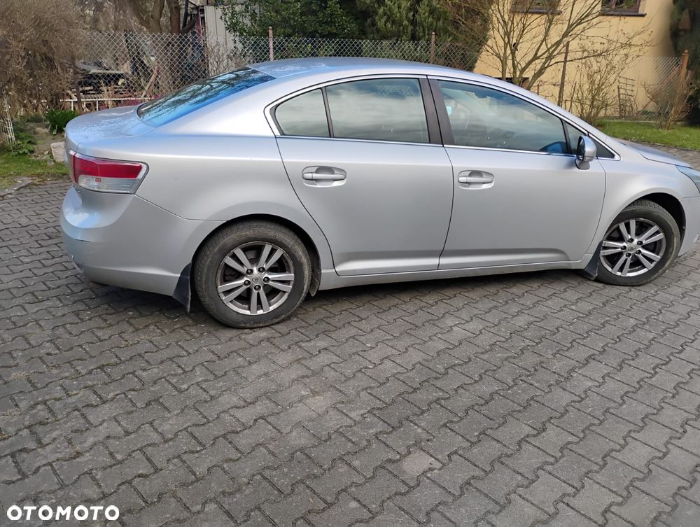Toyota Avensis 2.0 D-4D Luna - 3