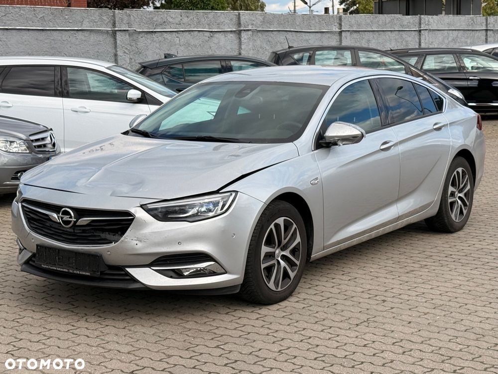 Opel Insignia - 1