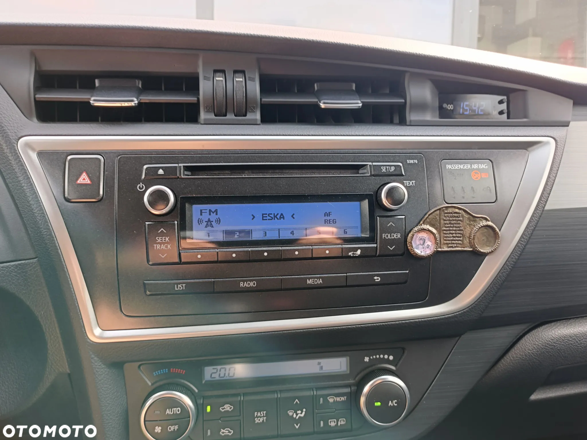 Toyota Auris 1.4 D-4D Active - 22