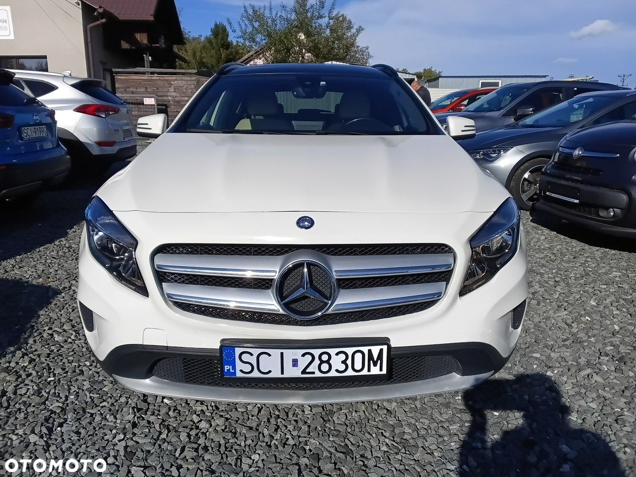 Mercedes-Benz GLA - 6