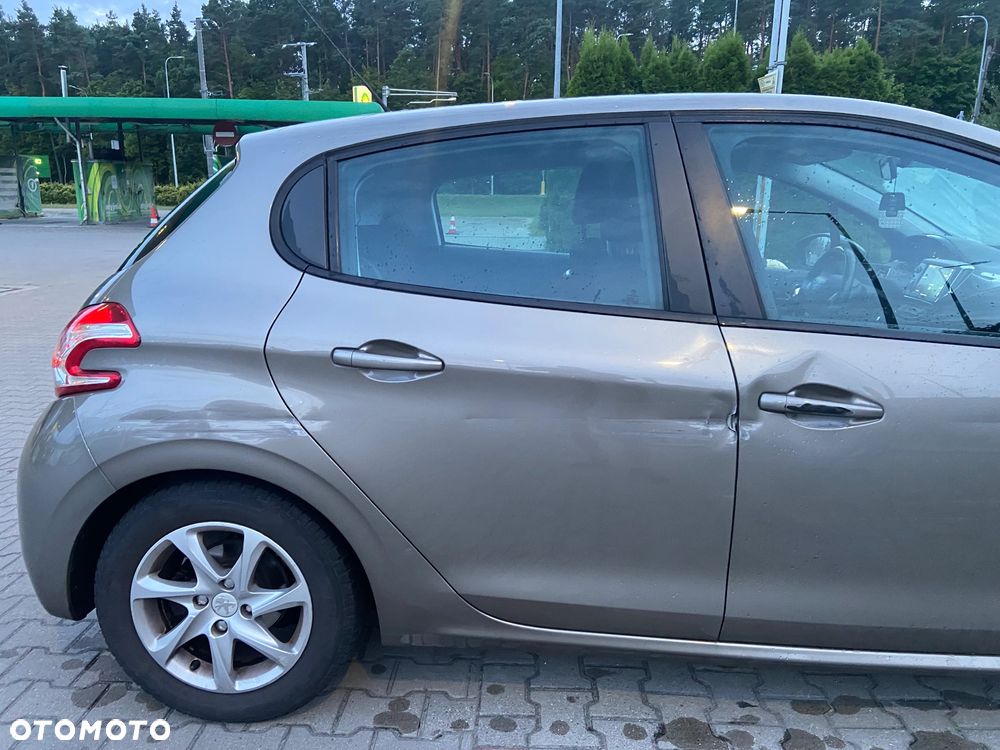 Peugeot 208 95 VTI Active - 9