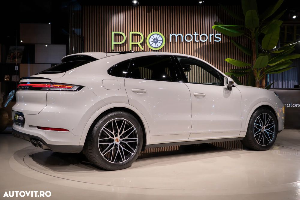 Porsche Cayenne Coupe Standard - 6