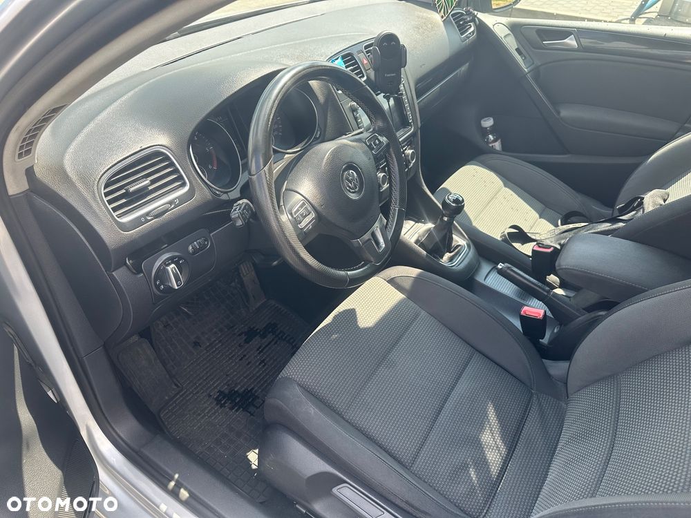 Volkswagen Golf 2.0 TDI Comfortline - 6