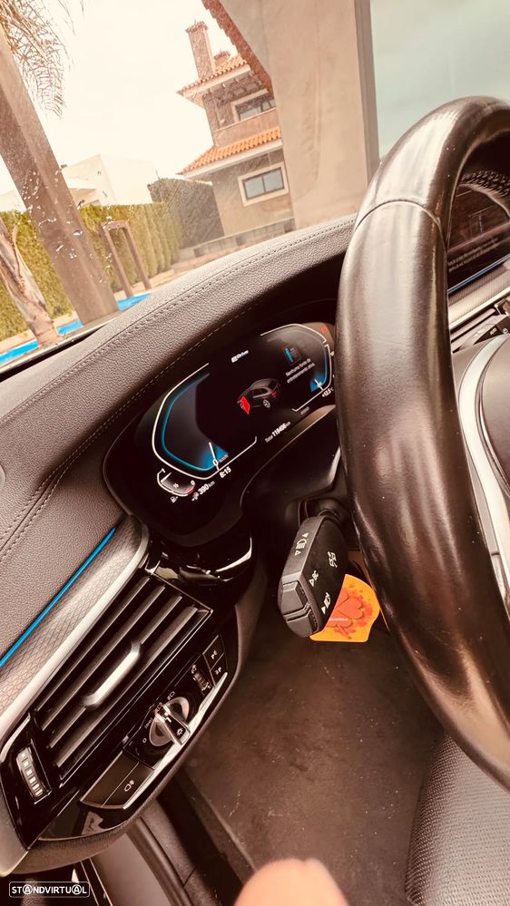 BMW 530 e Pack Desportivo M - 23