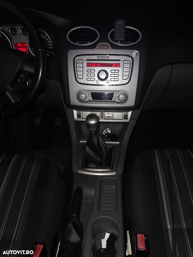 Ford Focus 1.6 TDCi Style - 8