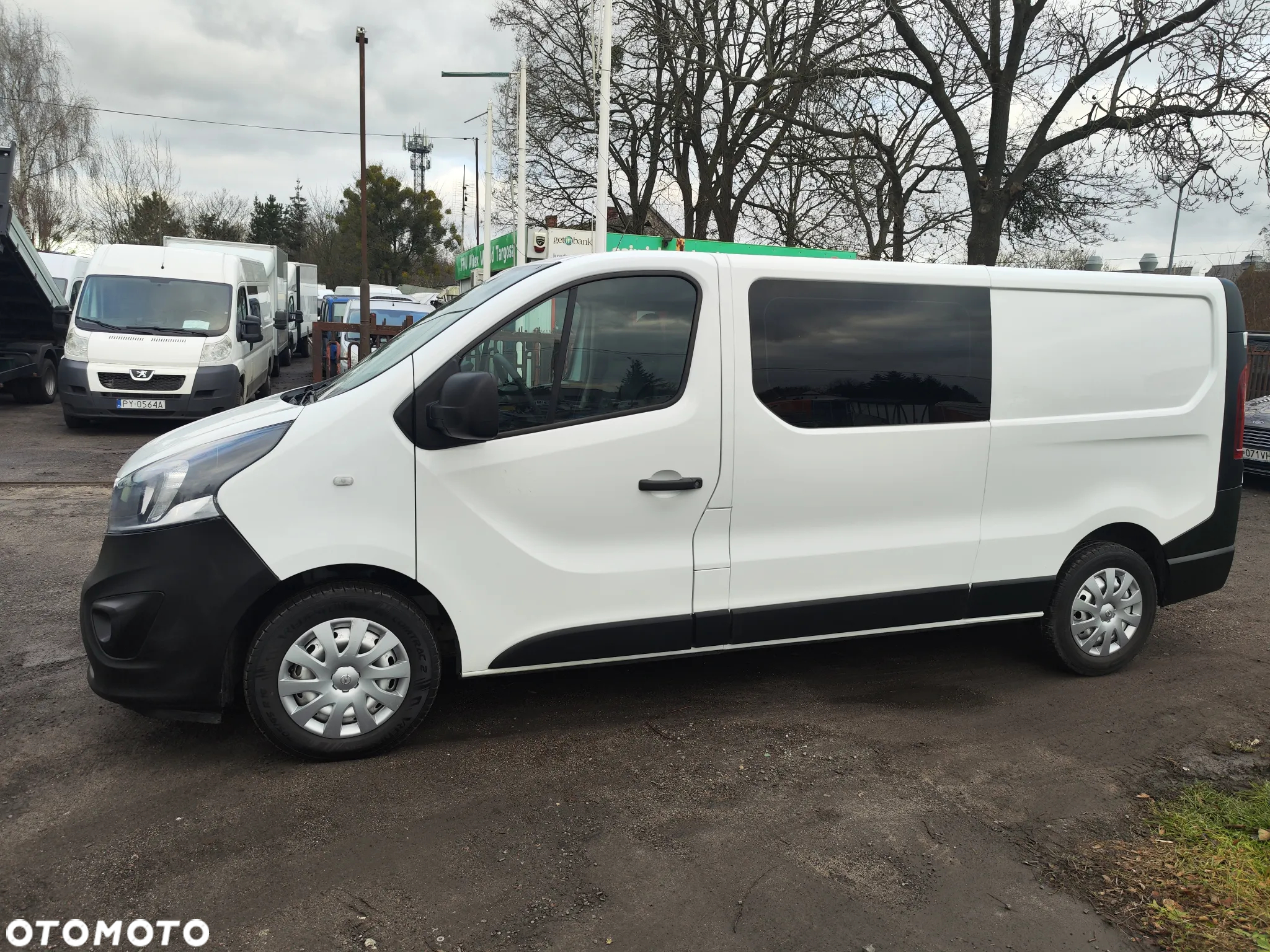 Opel Vivaro brygadówka 6osób - 2