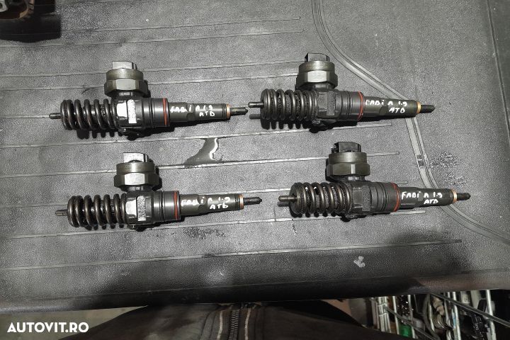 Injector motorina 038130073J 038130073J Skoda Fabia 6Y [1999 - 2004] - 1