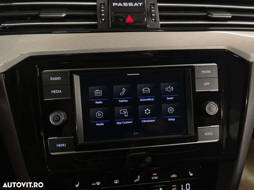 VOLKSWAGEN Passat 2023 — imagine 45