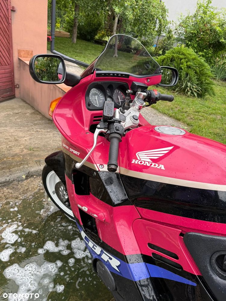 Honda CBR - 2