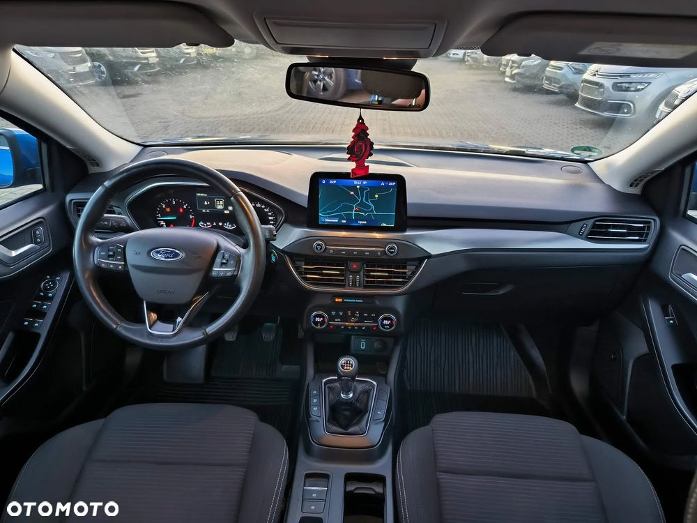 Ford Focus 1.5 EcoBlue Start-Stopp-System TITANIUM DESIGN - 8