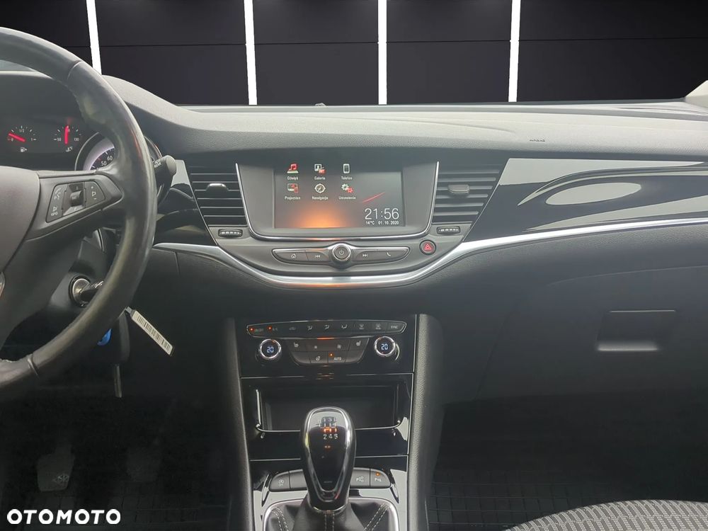 Opel Astra 1.2 T Elegance S&S - 24