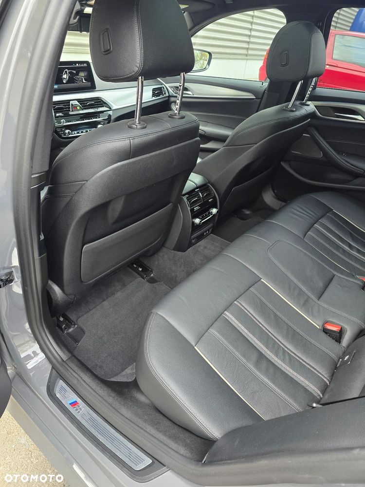 BMW Seria 5 530e M Sport sport - 14