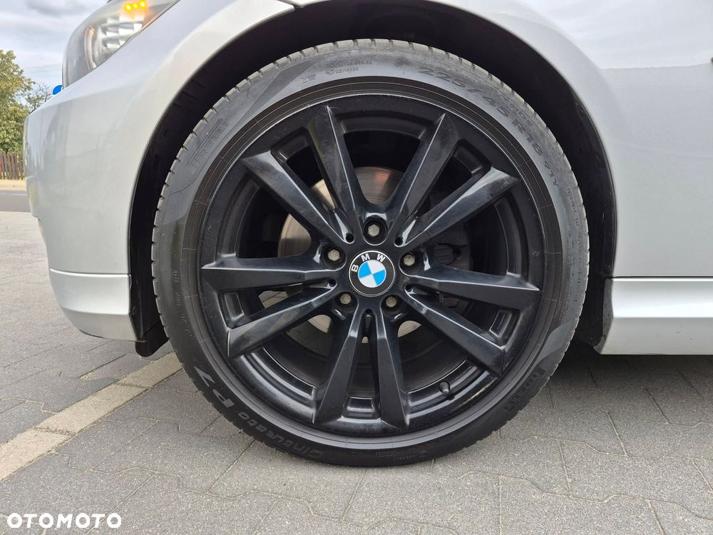 BMW Seria 3 318d - 26