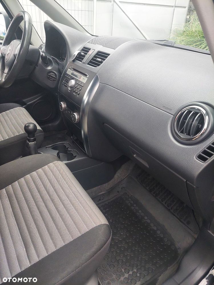 Suzuki SX4 - 5