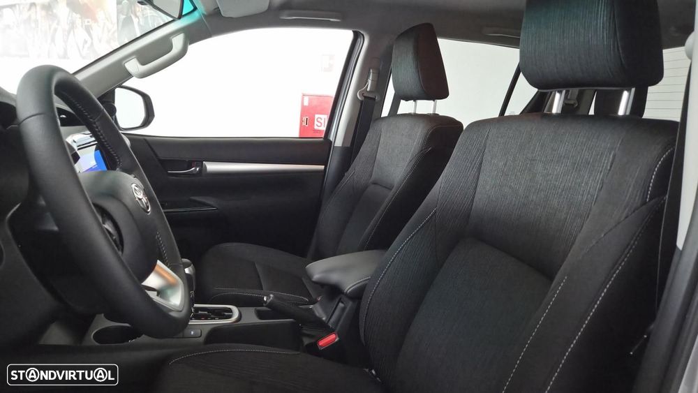Toyota Hilux 2.4D 4x4 tracker 3L - 12