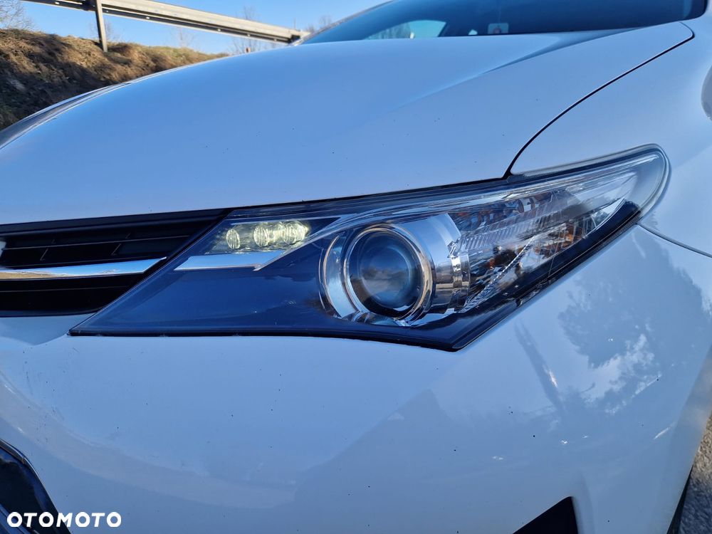 Toyota Auris - 33