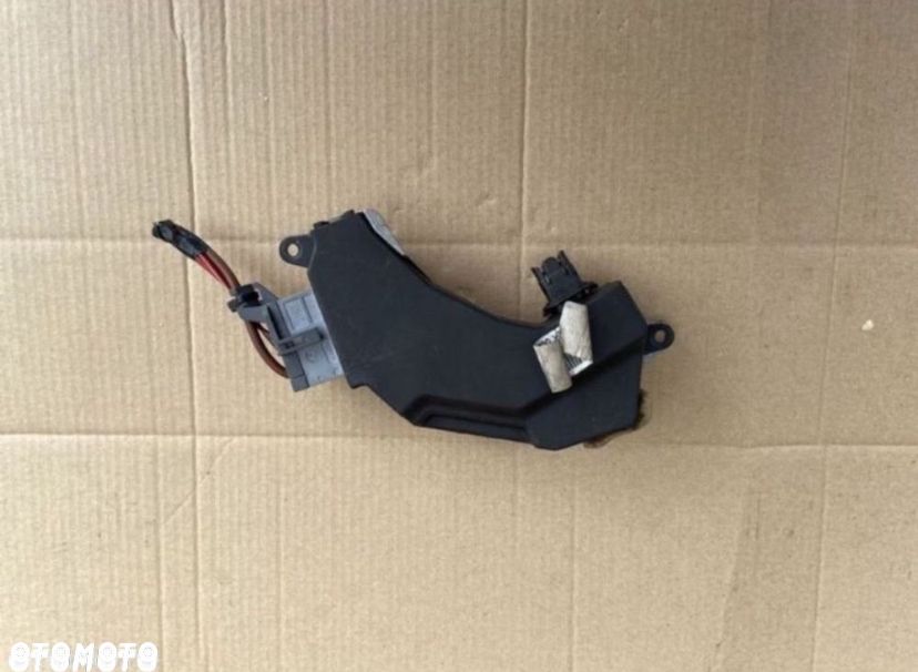 73421312U rezystor opornik nawiewu Opel Vectra c signum - 1