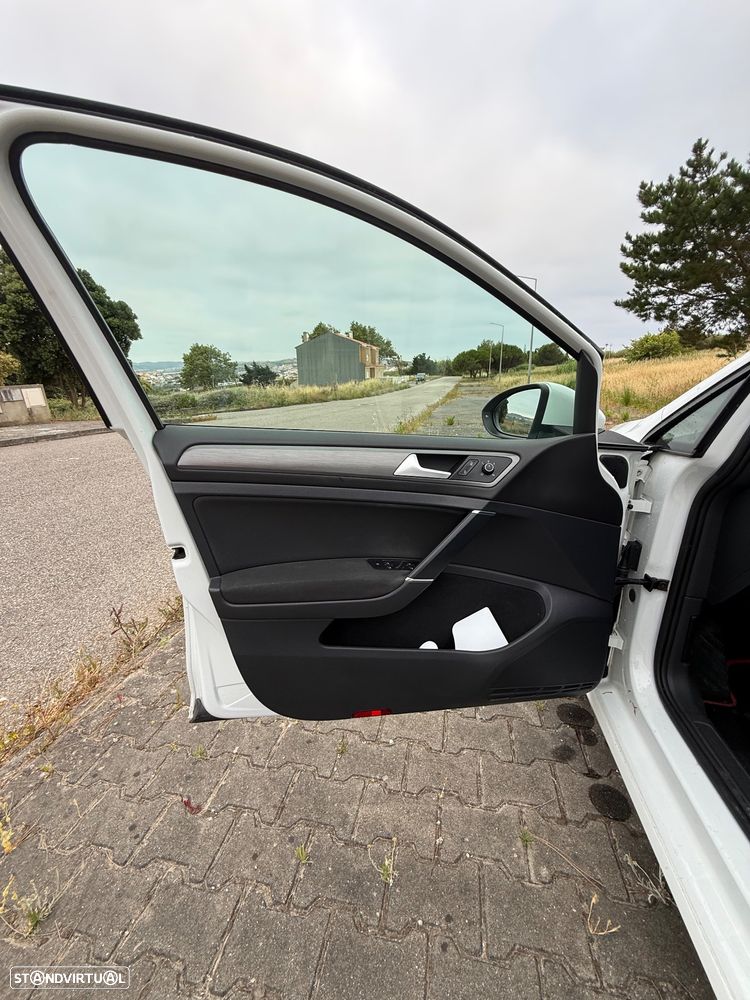 VW Golf 1.6 BlueTDI Comfortline - 9