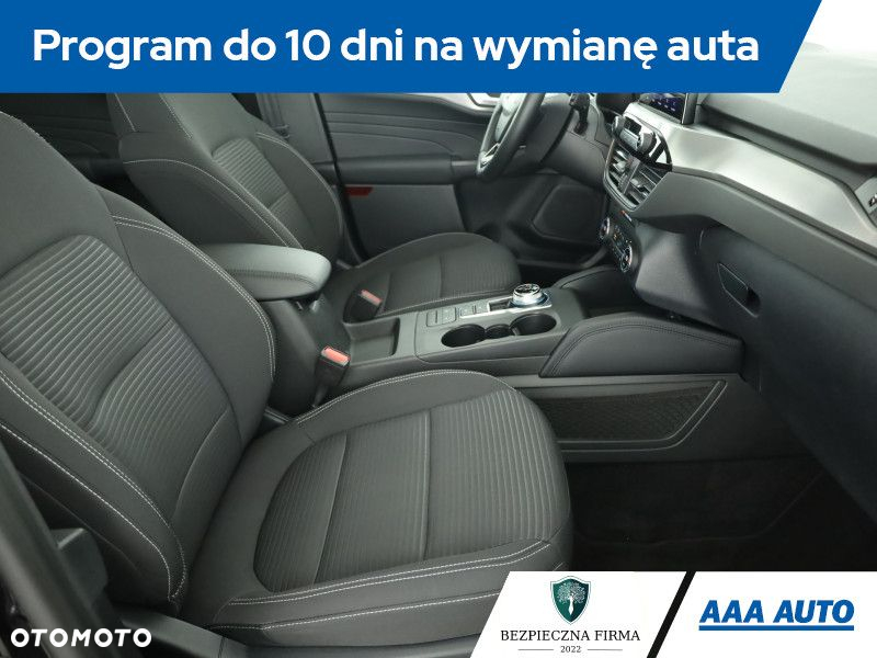 Ford Kuga - 8
