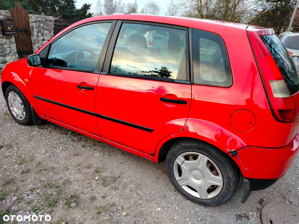 Ford Fiesta - 10