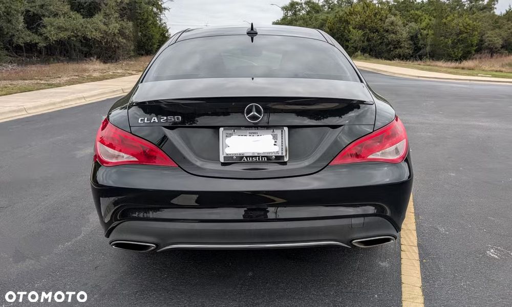 Mercedes-Benz CLA 250 4Matic 7G-DCT - 6