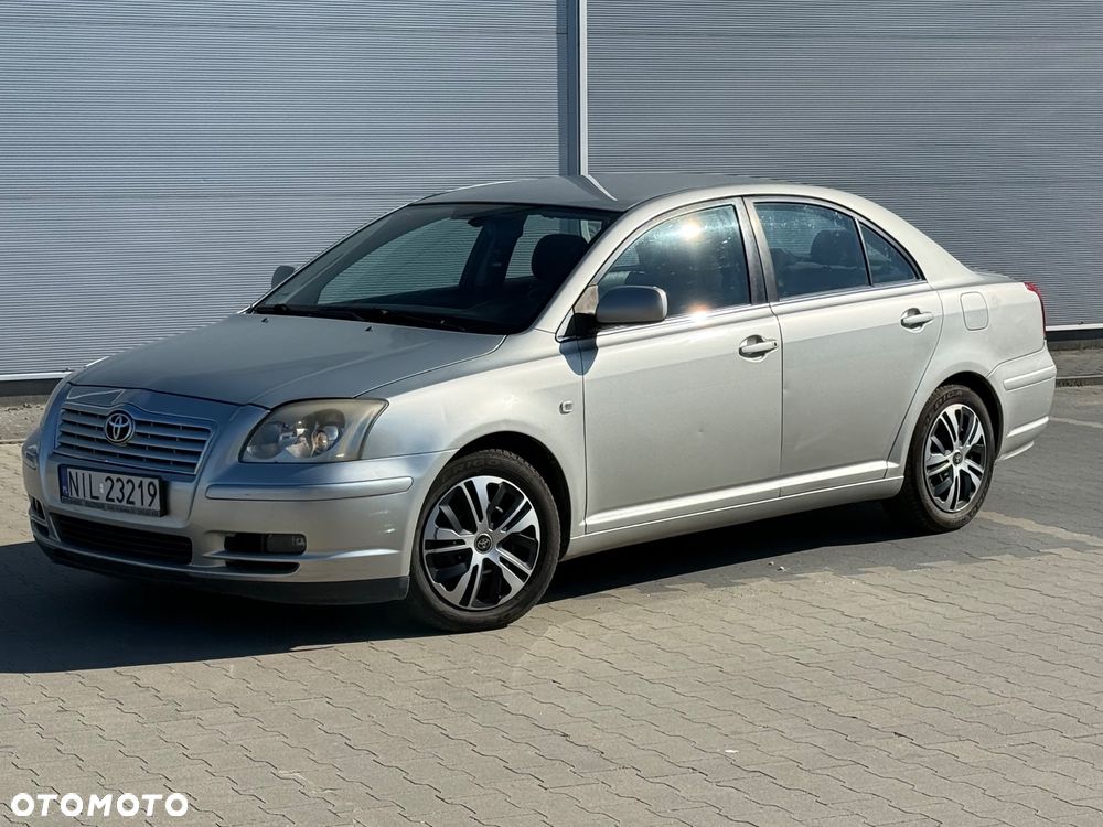 Toyota Avensis 2.0 D-4D Sol - 2