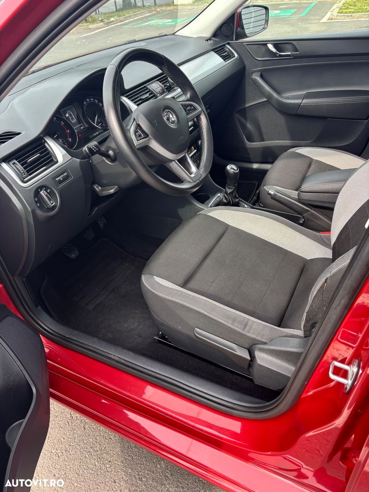 Skoda RAPID 1.2 TSI Ambition - 14