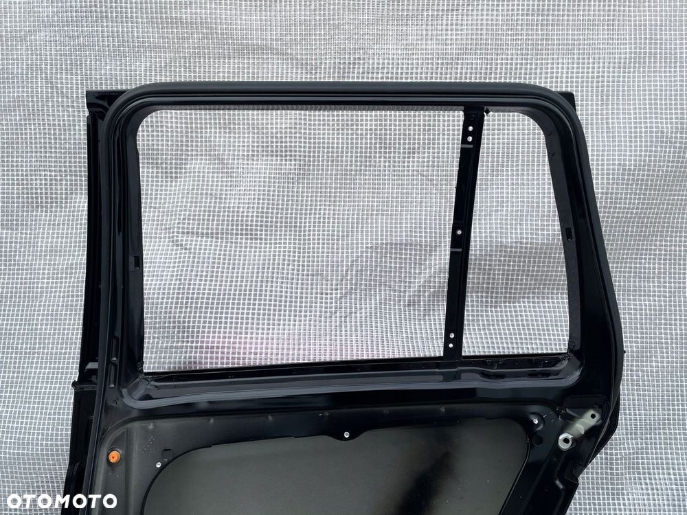 MERCEDES GLK X204 DRZWI PRAWE TYLNE TYŁ - 9