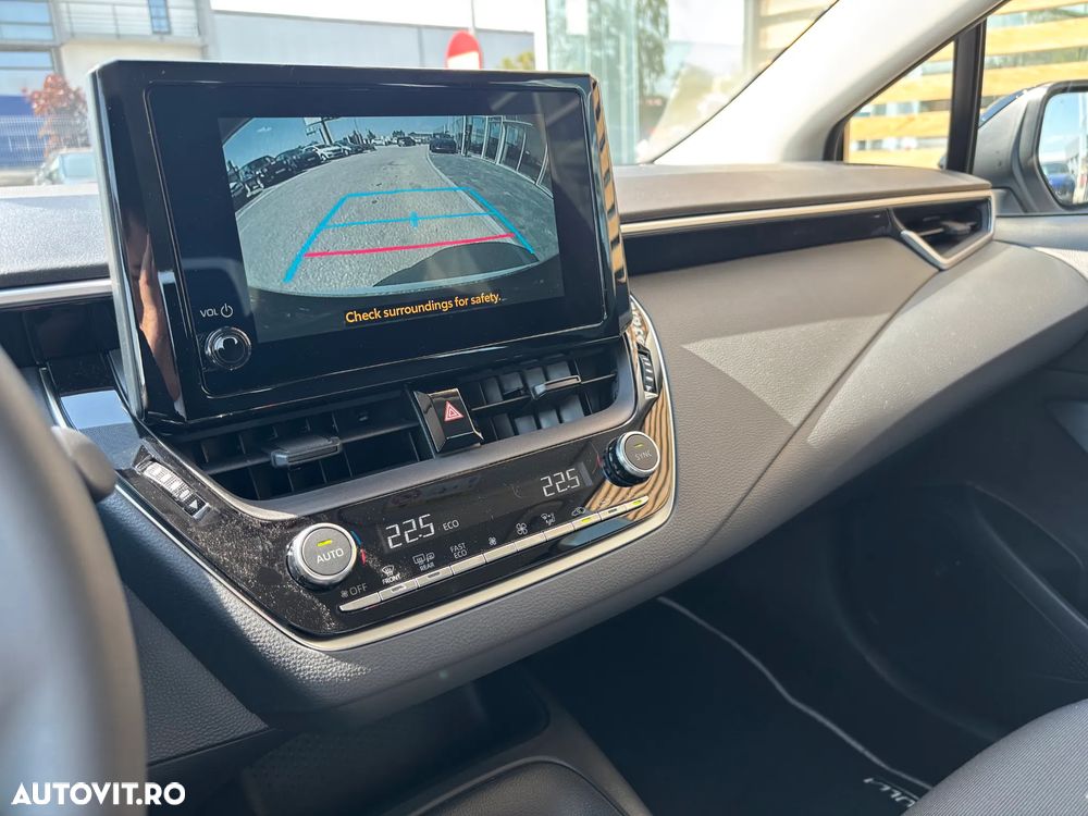 TOYOTA Corolla 2026 — imagine 18