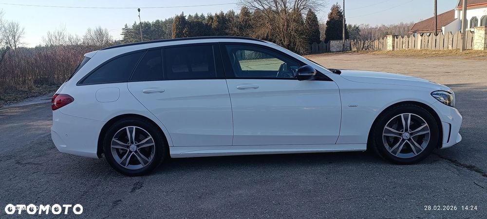 Mercedes-Benz Klasa C 220 d 9G-TRONIC AMG Line - 5