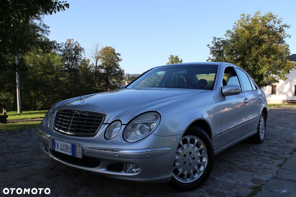 Mercedes-Benz Klasa E - 9
