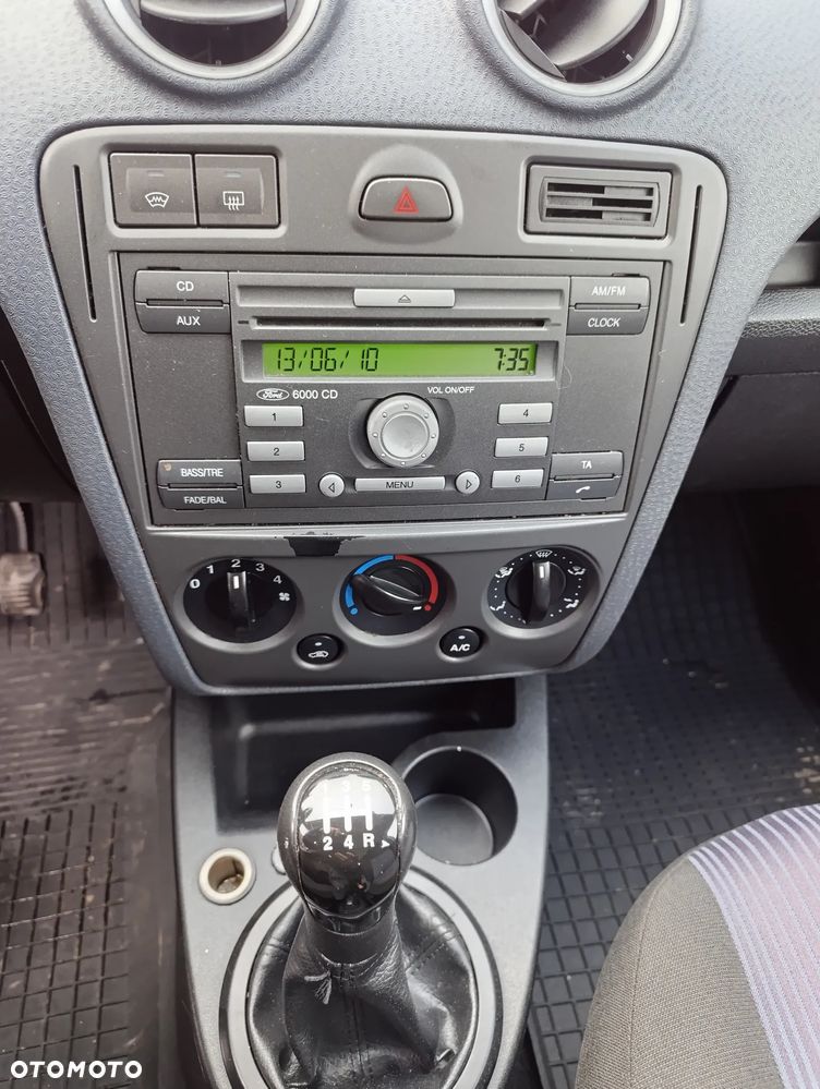 Ford Fusion 1.4 Fun X - 12