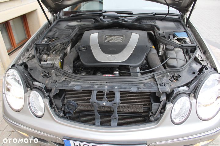 Mercedes-Benz Klasa E - 32