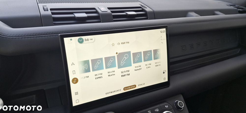 Land Rover Defender 3.0 D250 mHEV X-Dynamic HSE - 3