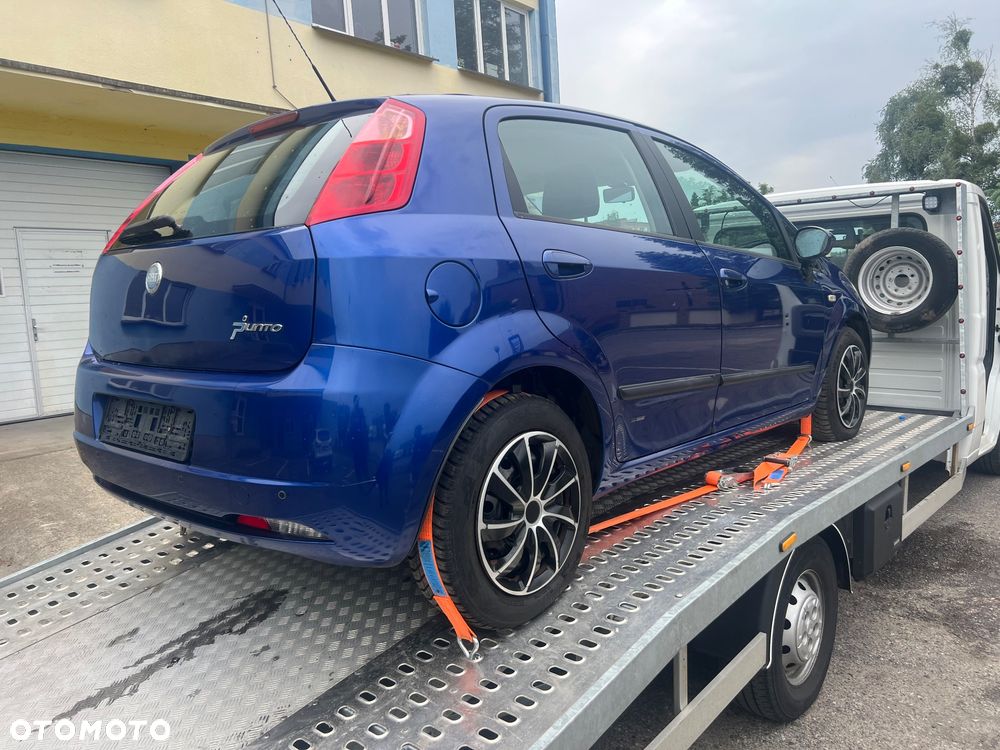 Fiat Punto 1.2 16V Dynamic - 2