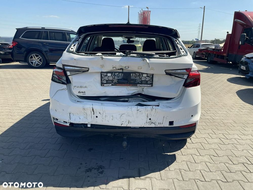 Skoda Fabia 1.0 TSI Selection - 4