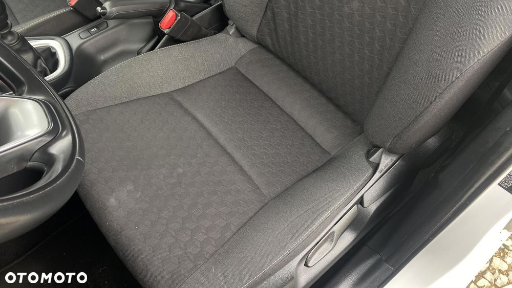 Toyota Yaris 1.5 Comfort - 18