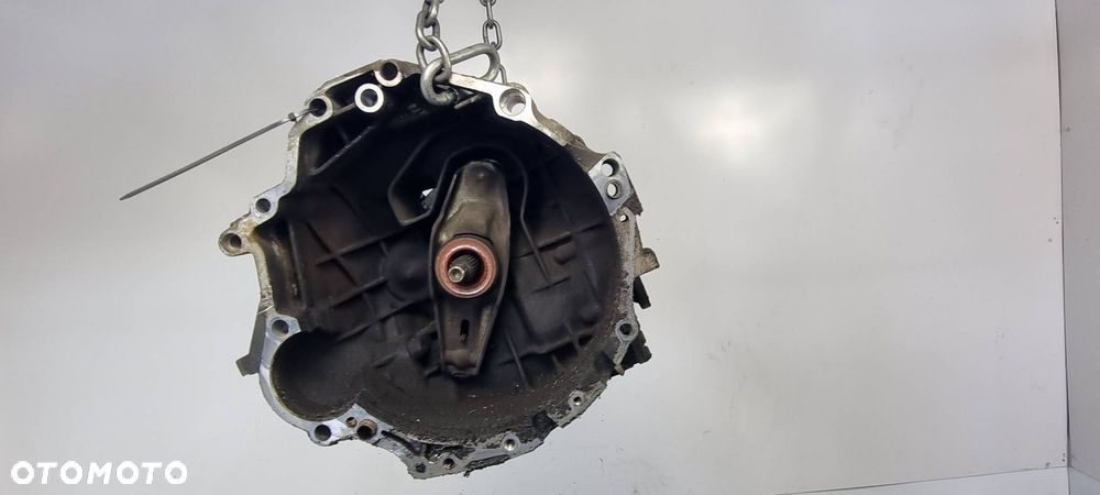 SKRZYNIA BIEGÓW AUDI A4 B5 CTD05055 / 012409131E - 3