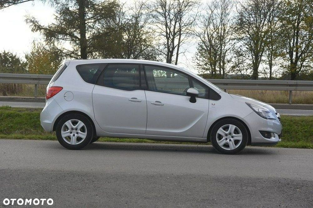 Opel Meriva - 11