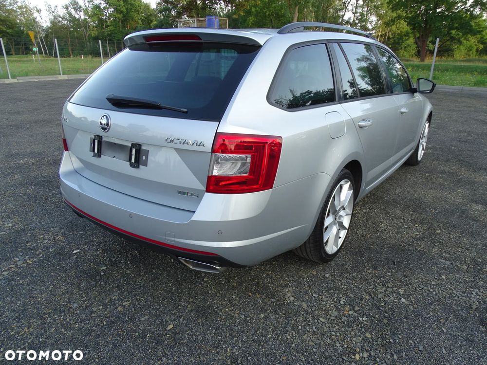Skoda Octavia 2.0 TDI RS - 9