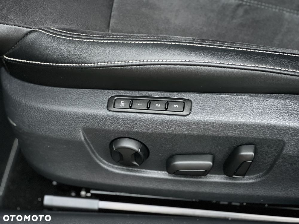 Skoda Superb 2.0 TDI DSG Premium Edition - 21