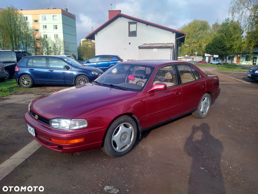 Toyota Camry 3.0 V6 LE - 1