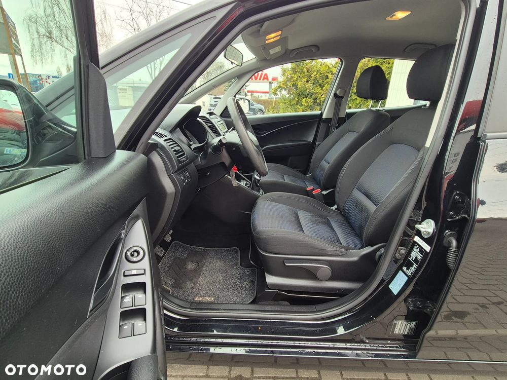 Hyundai ix20 1.6 CRDi blue Passion - 24