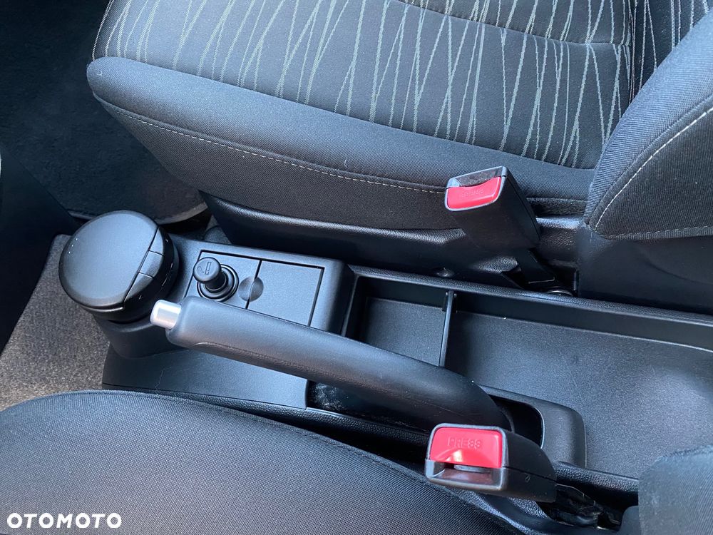 Mazda 2 1.3 Dynamic - 15