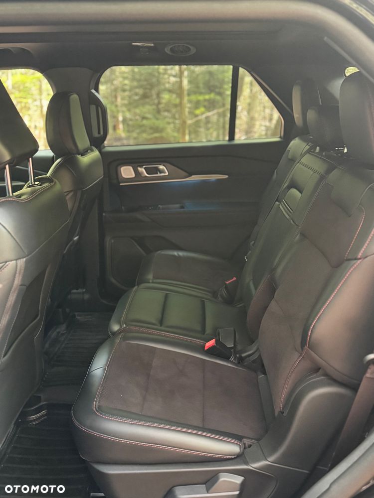 Ford Explorer - 12