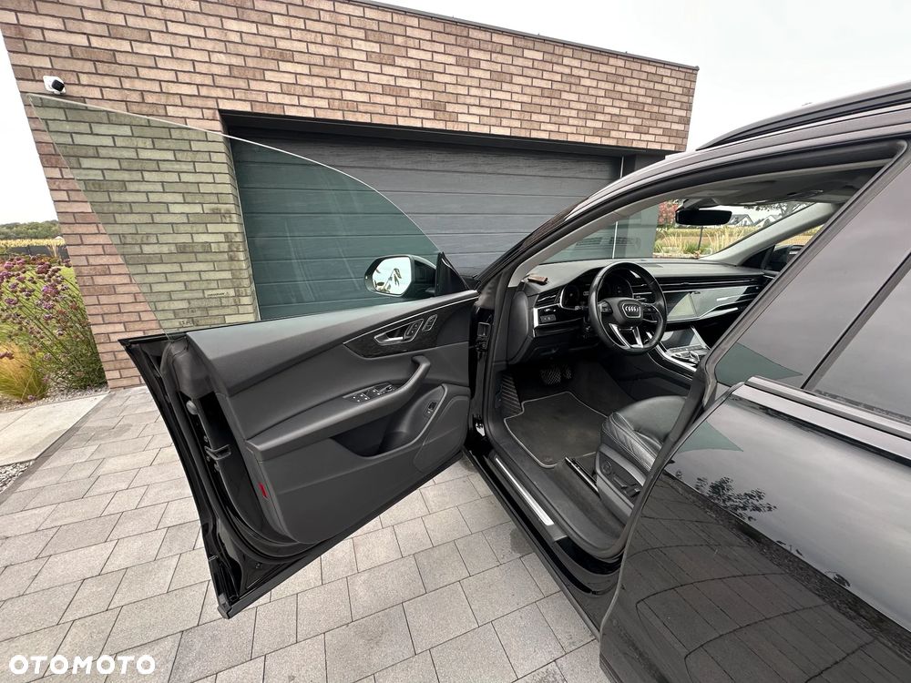 Audi Q8 - 23
