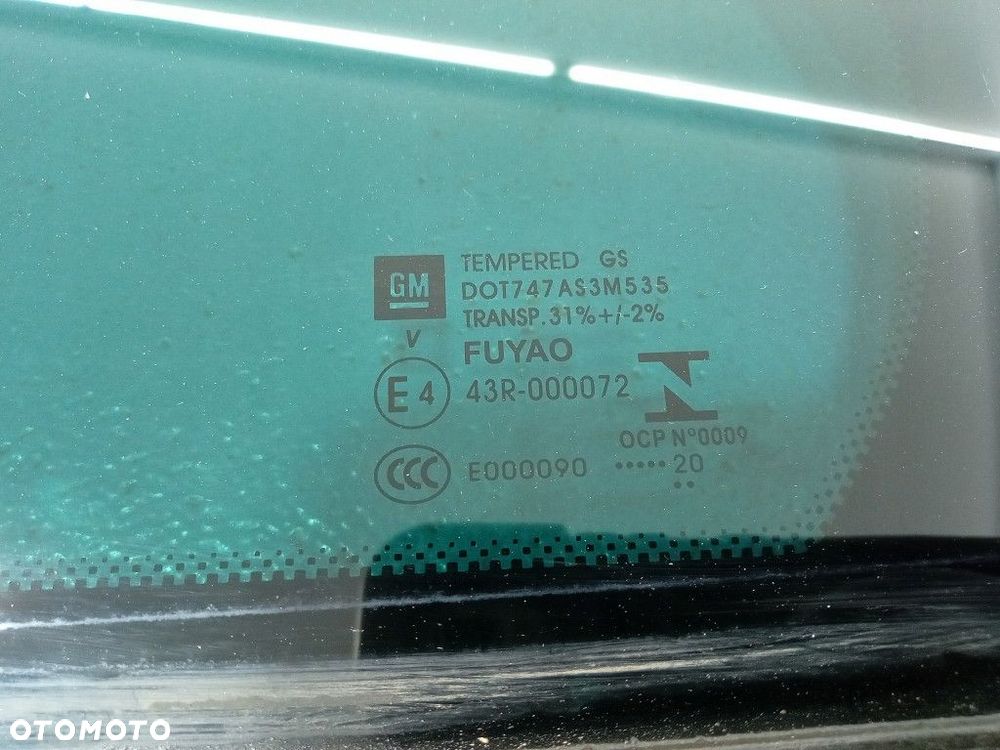 OPEL ASTRA V K KOMBI SZYBA DRZWI TYŁ LEWA MAŁA 20R 565740102 - 2